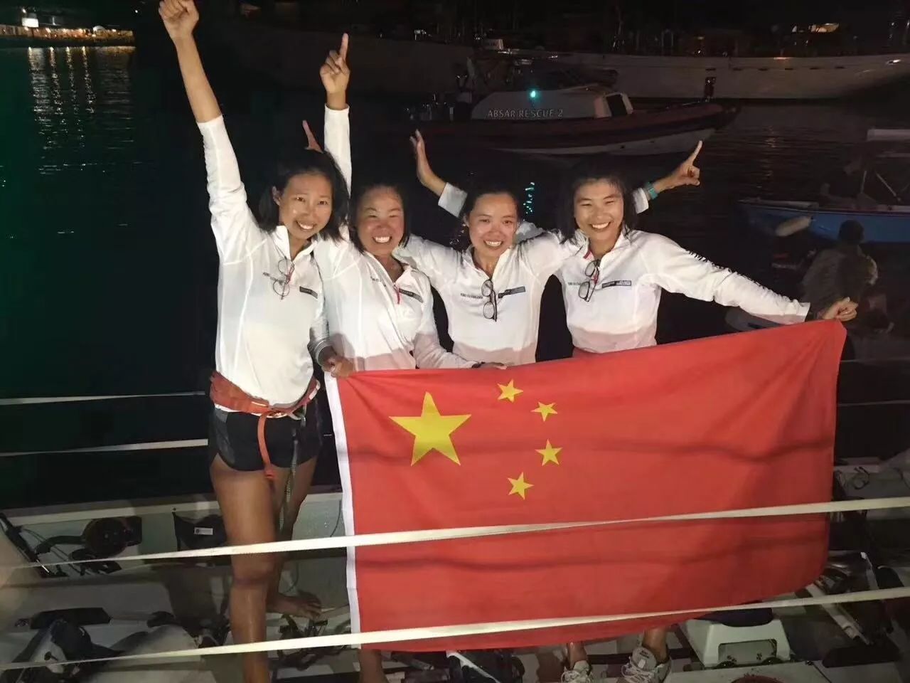 四位汕大女生划艇34天 横渡大西洋夺冠破世界纪录