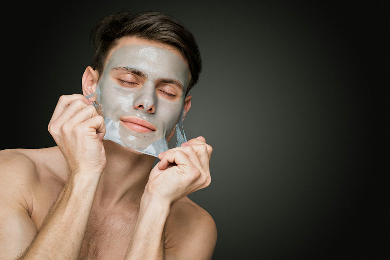 23岁男生如何护肤 男士基础护肤方法