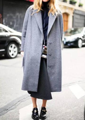冬天灰色大衣可以怎么搭配 灰色外套穿搭攻略图 