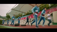 网剧《蔚蓝50米》曝片尾曲《画下年少》MV