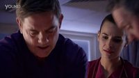 holby.city.s16e21 - resus on woman