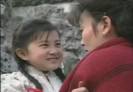 金铭 1992年 3月《青青河边草》饰演：小草 4