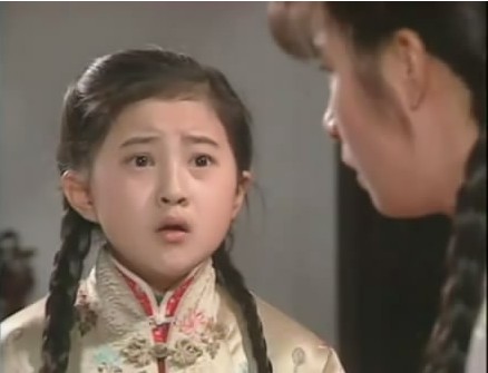 金铭 1992年 3月《青青河边草》饰演：小草 10