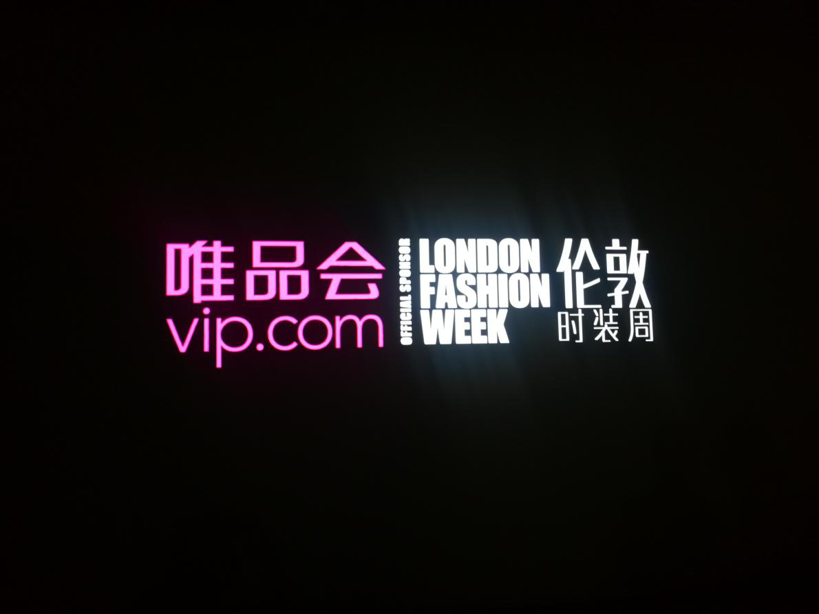 伦敦时装周中国服装设计师傅素琴备受关注(图2)