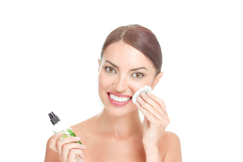化妆水多久过期 化妆水保质期正确使用方法 