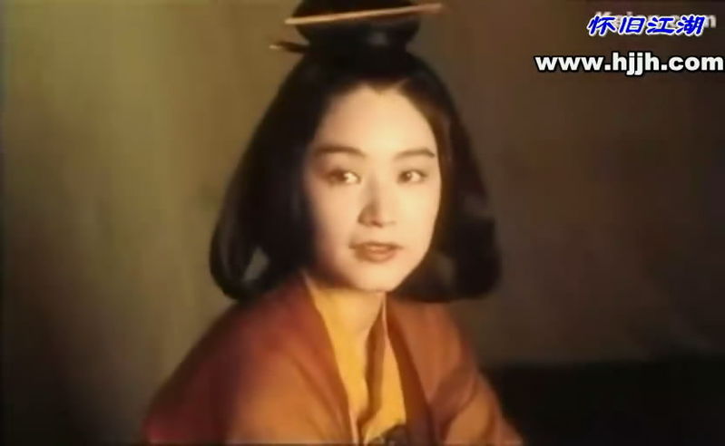 1994年《火云传奇》饰演映霞